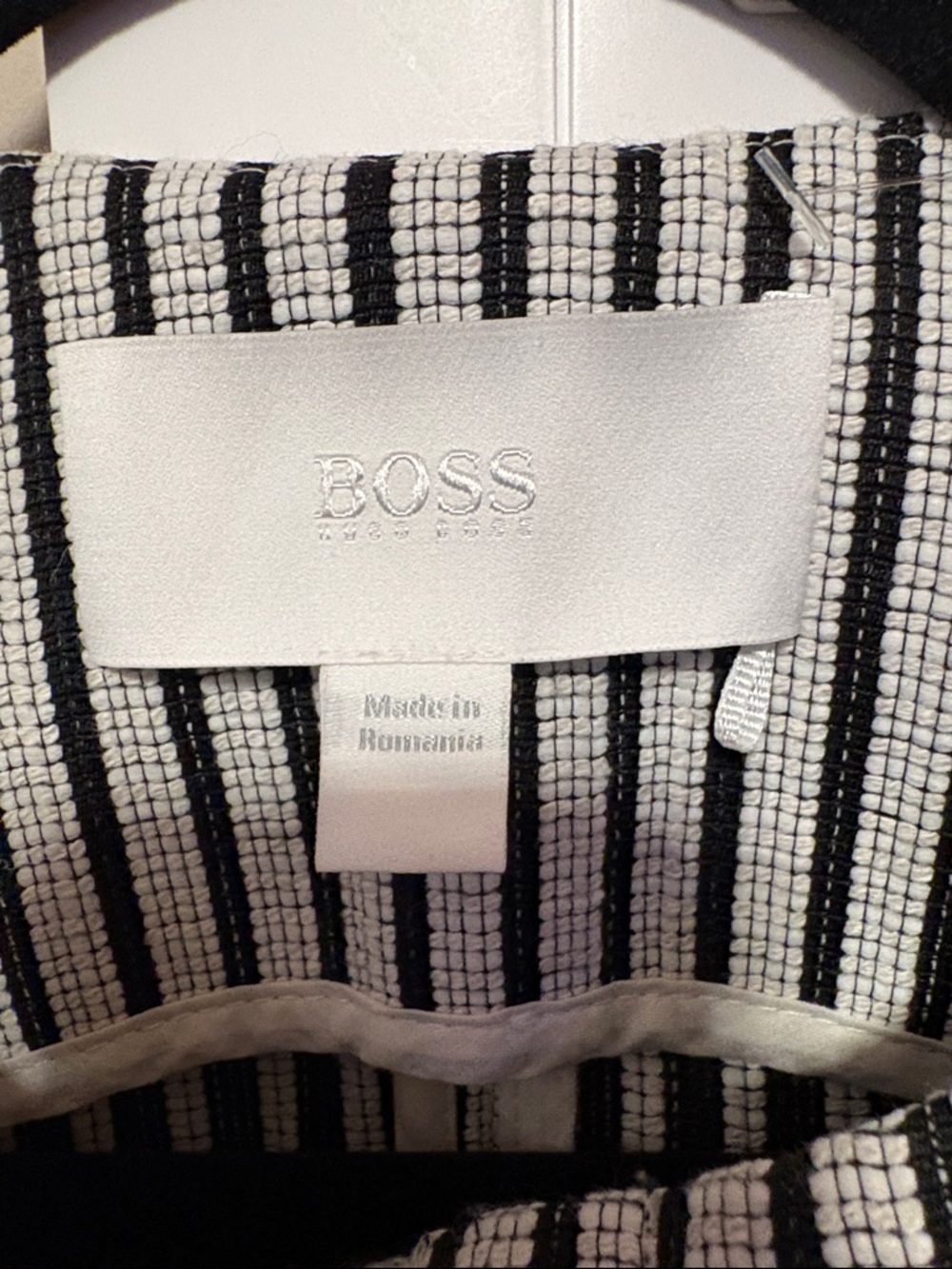 Hugo Boss Black and White Striped Collarless Blazer - Picture 5 of 14